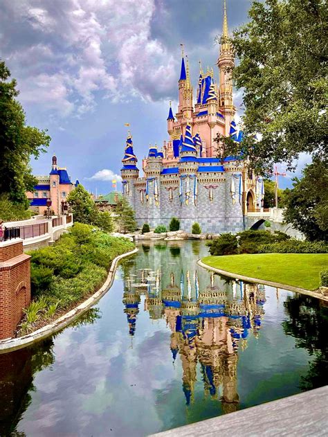 Cinderellas Castle Disney World Smithsonian Photo Contest