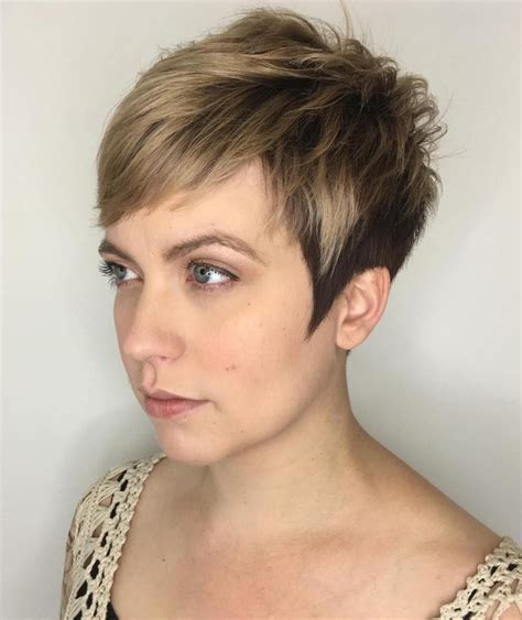 50 Short Pixie Cuts And Hairstyles For Your 2020 Makeover Hair Adviser Edgy Short Hair