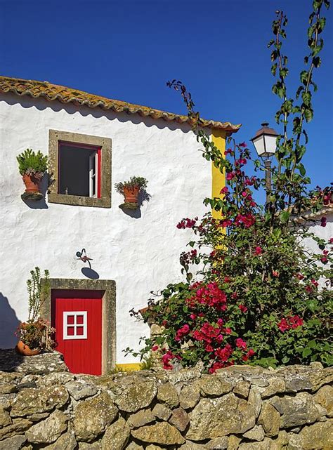Get 36 Traditional Portuguese Home Decor