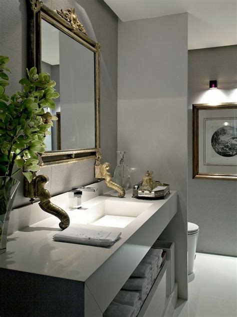 Colores neutros el color pastel, color tierra o bien colores neutros en tonos claros ayudan a generar la sensación de mayor espacio. 1001 + ideas de decoración de baño gris y blanco | Diseño ...