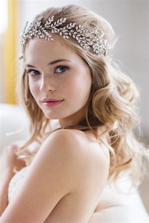 12 Wedding Hair Accessories For Every Type Of Bride Stunning Bridal