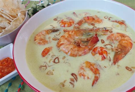 Makan live seafood yang terkenal fresh & enak di lokasi : Resep Seafood: Soto Udang Medan