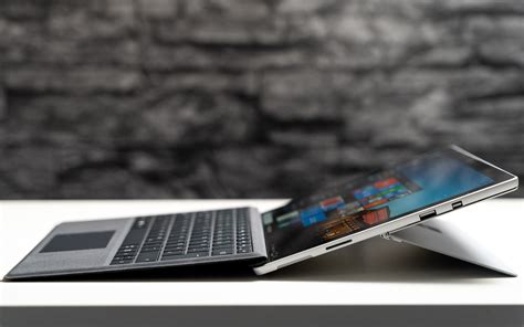 Microsoft Surface Pro 6 Ports • Mynexttablet