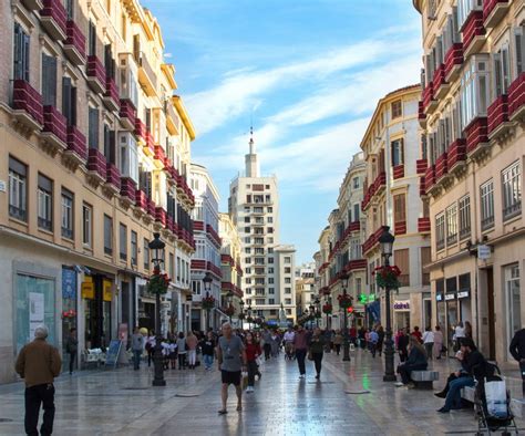 Origen E Historia De La Familia Larios En Málaga Explora Málaga