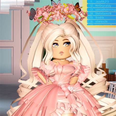 He's the unblurred picture of the set in case anyone wanted to see it! Royal Roblox on Instagram: "My first ever halo 🥺 ...