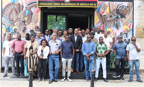 Cônsul Geral De Angola No Rio De Janeiro Reuniu Se Com A Comunidade