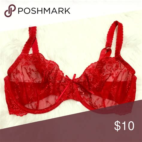 red lace bra in excellent condition red lace bra with a red satin bow apt 9 intimates