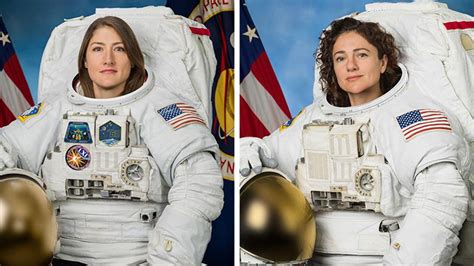 Deux Femmes Astronautes Dans Lespace Une Première Historique