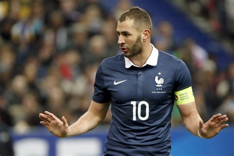 Pourquoi karim benzema n'est plus un buteur ? 8 raisons de vouloir le retour de Karim Benzema en équipe de France - Transfert Foot Mercato