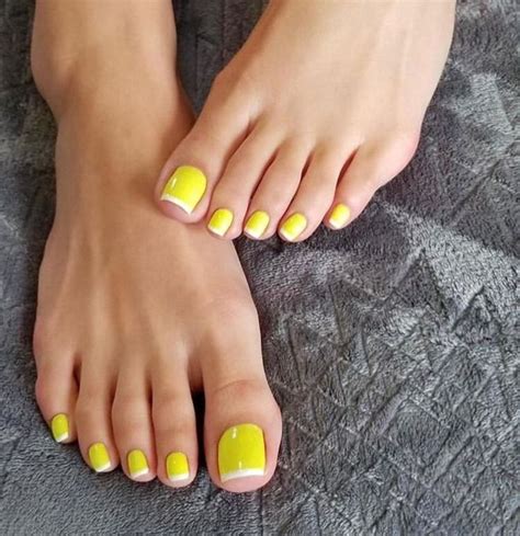 Diseños de uñas sencillas pero bonitas para hacerlos en casa. Pedicura semipermanente - Beneficios e ideas para este ...