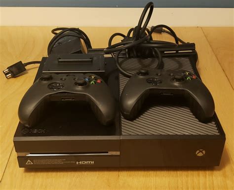 Microsoft Xbox One With Kinect 500gb Shaded Console 7uv