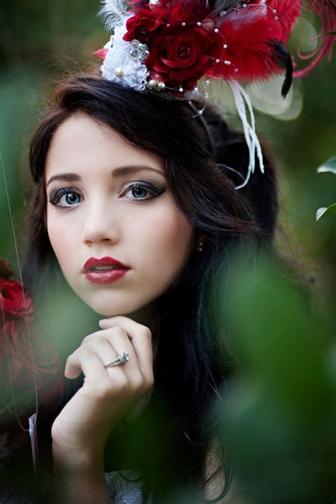 55 Best Emily Rudd Dark Hair Blue Eyed Images On Pinterest Faces Character Inspiration And