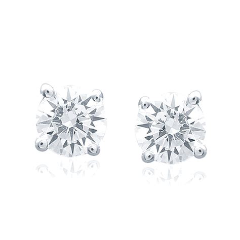 Giantti Silver Diamond Womens Stud Earring Igl Certified 064 Ct