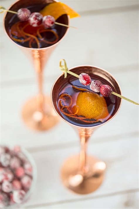 An easy way to serve drinks to your whole crew, all at once. "Holiday 75" Sparkling Champagne Cocktail