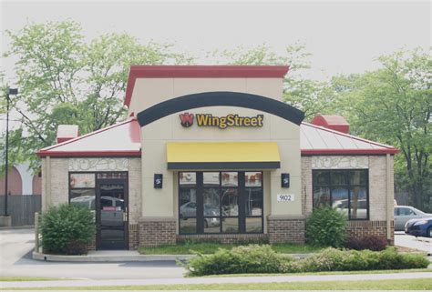 Pizza Hut - Niles, Illinois North Milwaukee Avenue, 9102