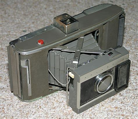 Polaroid Land Camera Model J By En User Cburnett Own Work