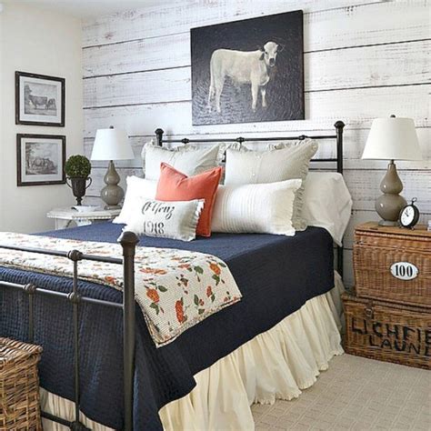 29 Beautiful Farm Bedroom Renovation Designs For Your Bedroom