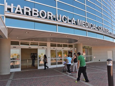 Harbor Ucla Medical Center To Begin Vaccinating In Patients Thursday