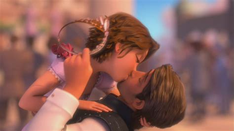 Set between walt disney animation studios' tangled and its short film tangled ever after, this animated adventure/comedy series unfolds as rapunzel acquaints herself with her parents, her kingdom and. Rapunzel & Flynn in "Tangled" - Disney Couples Image ...