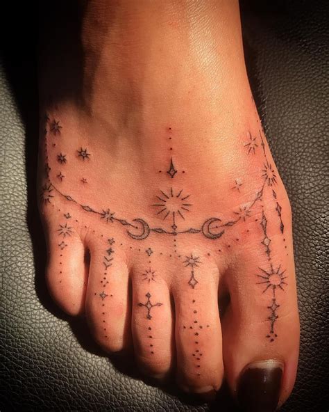 641 Likes 10 Comments Tacorosey On Instagram “toe Sparklies For Olivia ” Toe Tattoos