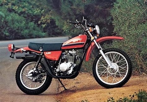 Consulte a descrição detalhada com características e críticas de outros clientes que já compraram razor sx350 dirtbike mrgrath/kawasaki style. Kawasaki Kawasaki KL250 - Moto.ZombDrive.COM