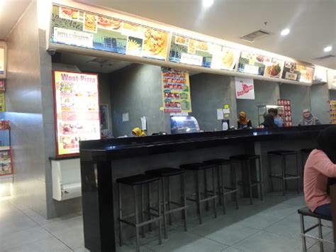 Kemudahan asas yang terdapat disini. Food Court Aman Jaya Mall Sungai Petani | Percutian Bajet