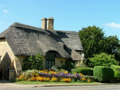 We specialise in hot tub cottages and luxury cottages nationwide. File:Thatched cottage - geograph.org.uk - 94700.jpg ...