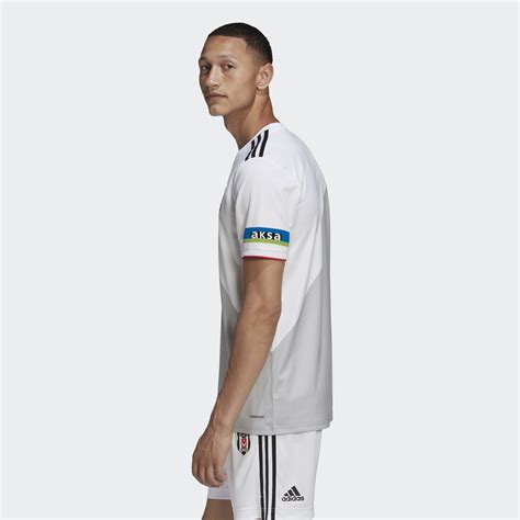 Season is the club's 117th season in existence and the club's 61st consecutive season in the top flight of turkish football. Beşiktaş 2020-21 Adidas Home Kit | 20/21 Kits | Football ...