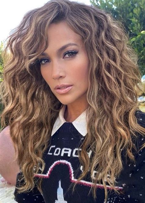 Jennifer Lopez Natural Curly Hair The Products Jlos Hair Stylist