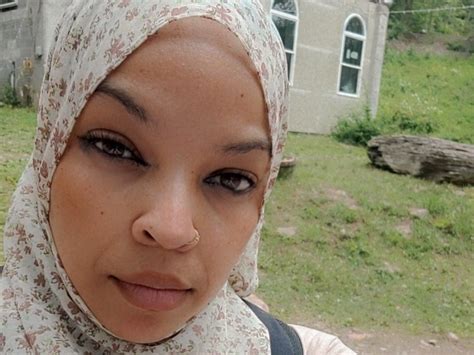 Lawsuit Alleges Muslim Woman Was Forced To Remove Hijab For Mug Shot The Washington Post