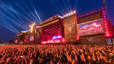 Welcome to the official w:o:a twitter account! 12 European Rock Festivals You Need to Put on Your Bucket List - The Pit