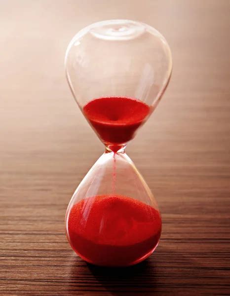 Crystal Hourglass With Red Sand — Stock Photo © Belchonock 147150109