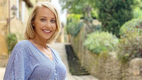 A Place In The Sun Star Laura Hamilton Reveals Bruises And Bleeding From Autoimmune Disorder