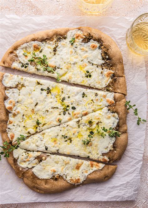 Olive Oil Pizza Without Tomato Sauce NattEats