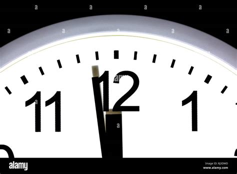 1 Clock Hi Res Stock Photography And Images Alamy