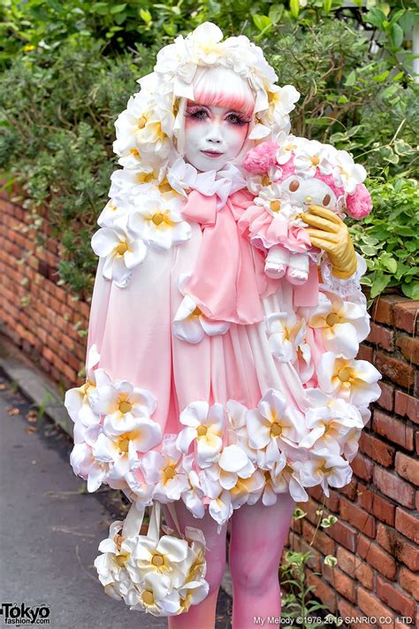 Site managed and designed by the fashion hub. Japanese Shironuri Artist Minori's My Melody Fashion in ...