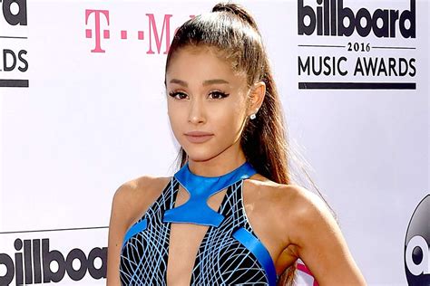 Ariana Grande Apologizes For Insensitive Jonbenét Ramsey Joke