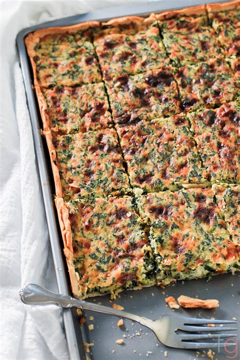 When it comes to slab pies, there's almost nothing they can't do. Spinach and Ricotta Savory Slab Pie - Frugality Gal