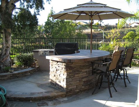 Extreme backyard designs services the counties listed below and also includes all surrounding bbq island storage. 41+ Backyard BBQ Party Decoration Ideas With Your Family ...