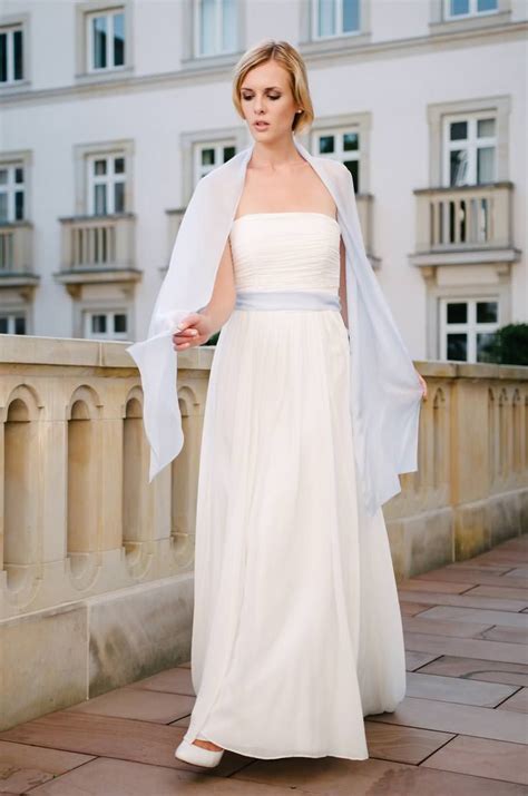 Verkaufe mein wunderschönes brautkleid, es wurde. kuessdiebraut-Faye-2.jpg (800×1208) | Kleid hochzeit ...