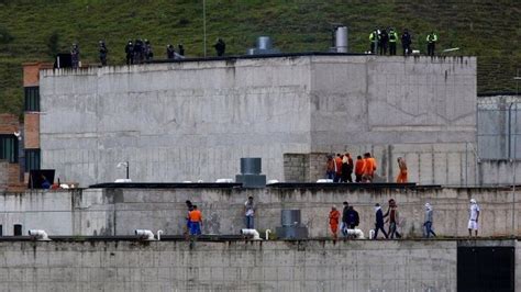 ecuador jail fight dozens of inmates killed in gang war bbc news