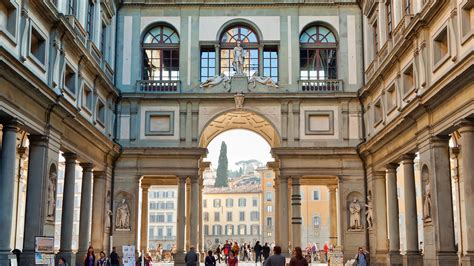 Galleria degli Uffizi - a museum in Florence - Tuscany - Italy | La ...