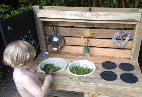 They have built some decks in my building. REVIEW: Purepallets Mud Kitchen | The Test Pit