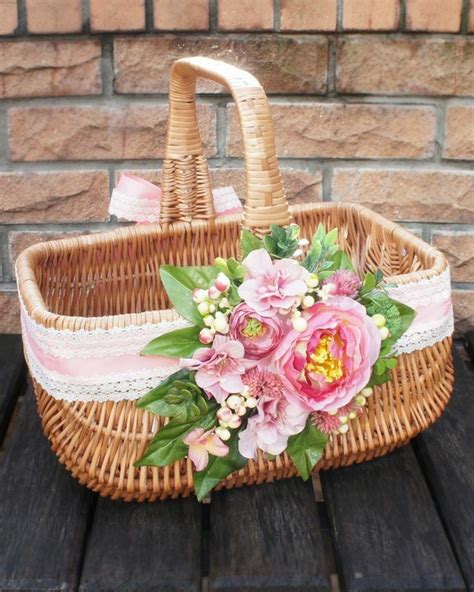 Amazing And Elegant Diy Floral Basket T Decorating Ideas 2021 In 2021