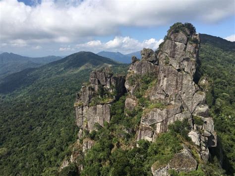 Hainan Baoting Seven Fairy Lady Mountainqixianling National Forest