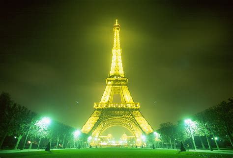 Top 54 Imagen Eiffel Tower Green Screen Background Thcshoanghoatham