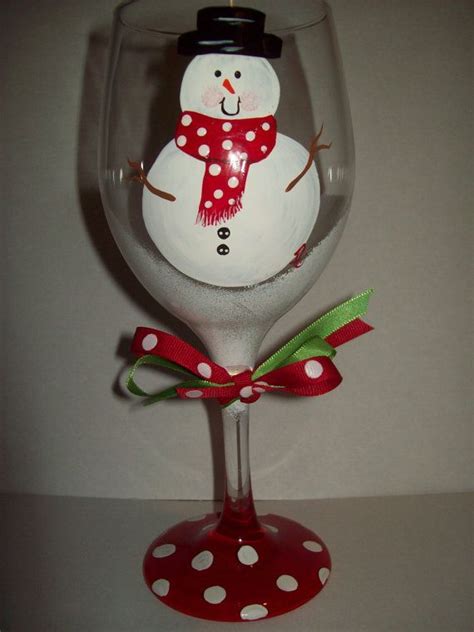 Frosty Snowman Wine Glass Etsy Snowman Wine Glass Wine Glass Crafts Christmas Wine Glasses
