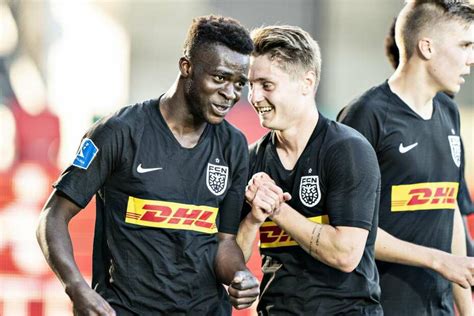 Feb 15, 2002 · kamaldeen sulemana, 19, from ghana fc nordsjaelland, since 2019 left winger market value: Kamaldeen Sulemana: Nordsjaelland prodigy responds to ...