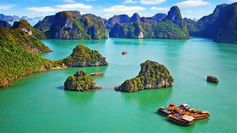 Get travel guides and plan your trip to vietnam with places to visit, sightseeing, hotels, and reviews by other travellers. Vietnam - Tourist Destinations