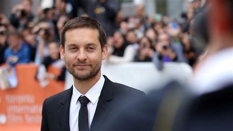 The latest tweets from @tobeymaguire Why Tobey Maguire Disappeared From Hollywood After Spider-Man